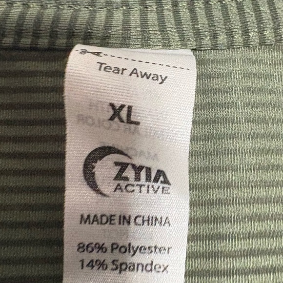 ZYIA Forest Green V-Neck Short Sleeve Tee - Picture 2 of 3